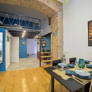 https://dazzling-dob-dwelling.inbudapesthotels.com